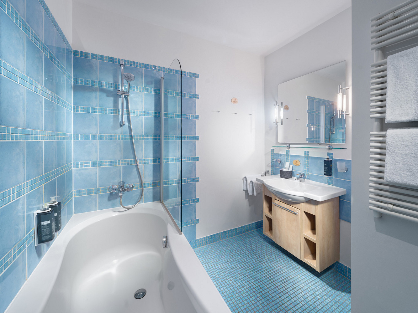 Pronájem bytu 1+kk 33 m² — photo 2