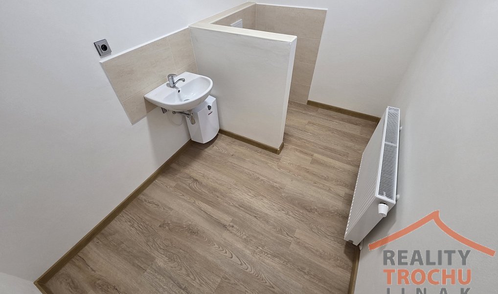Prodej komerčního objektu (jiného typu) 715 m², Trutnov – náhled fotky 41