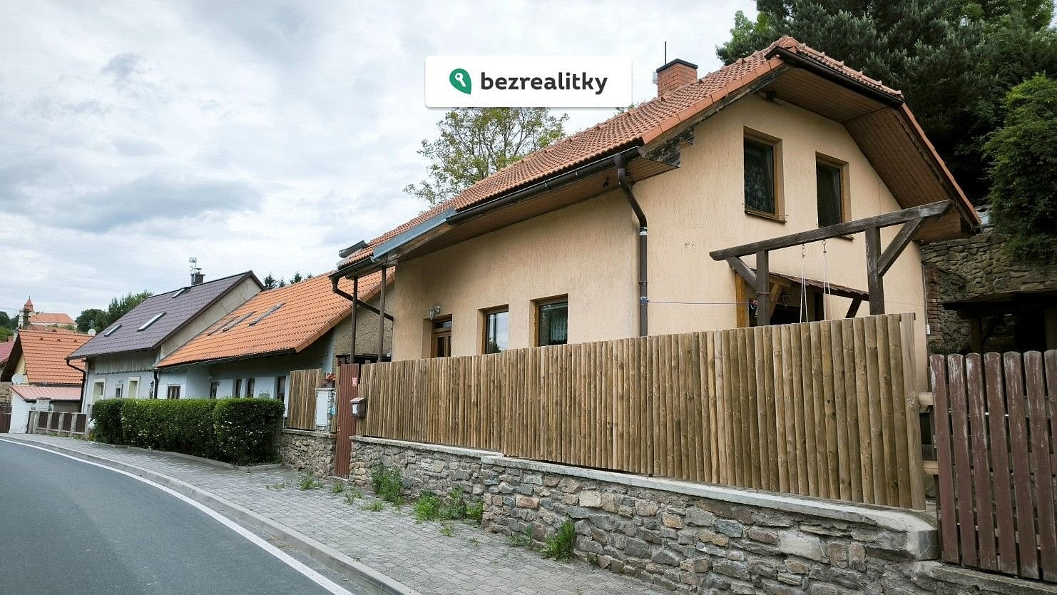 Prodej domu 90 m² s pozemkem 200 m² – pohled 2