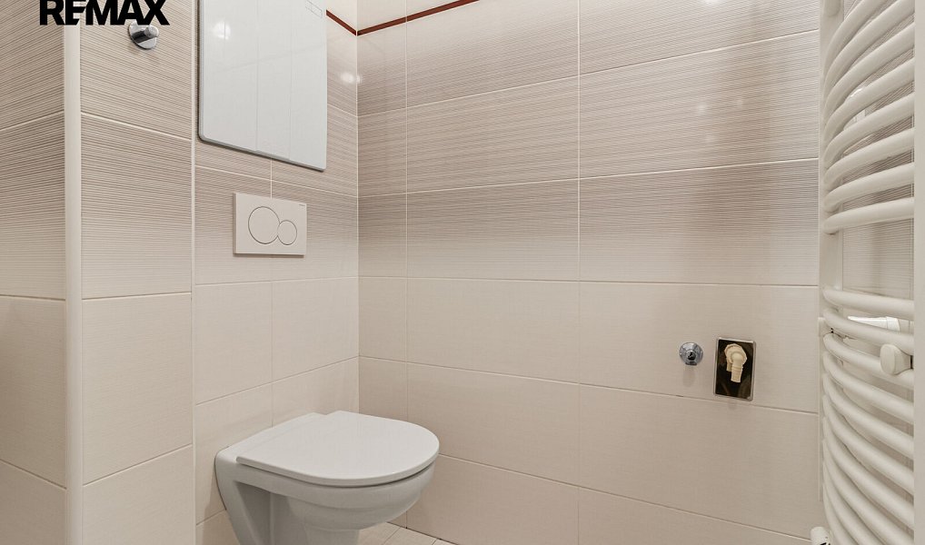 Prodej bytu 1+1 45 m², Praha – náhled fotky 7