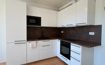 Pronájem bytu 1+kk 35 m²