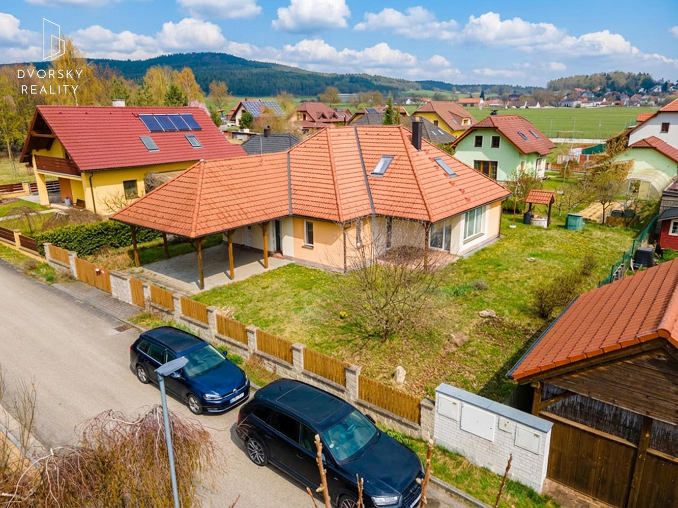 Prodej domu 197 m² s pozemkem 704 m²