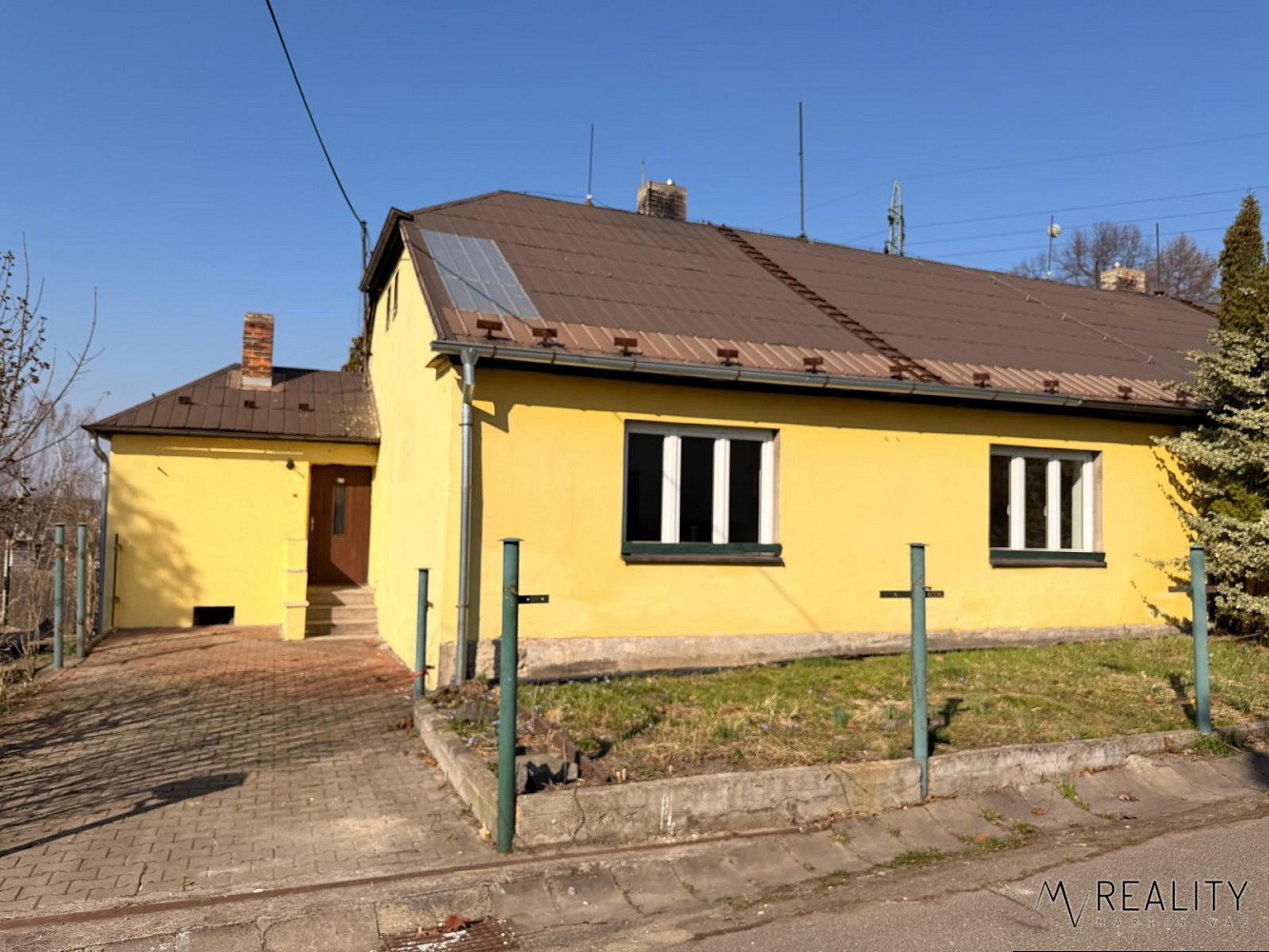 Prodej domu 200 m² s pozemkem 900 m² – fotografie 2
