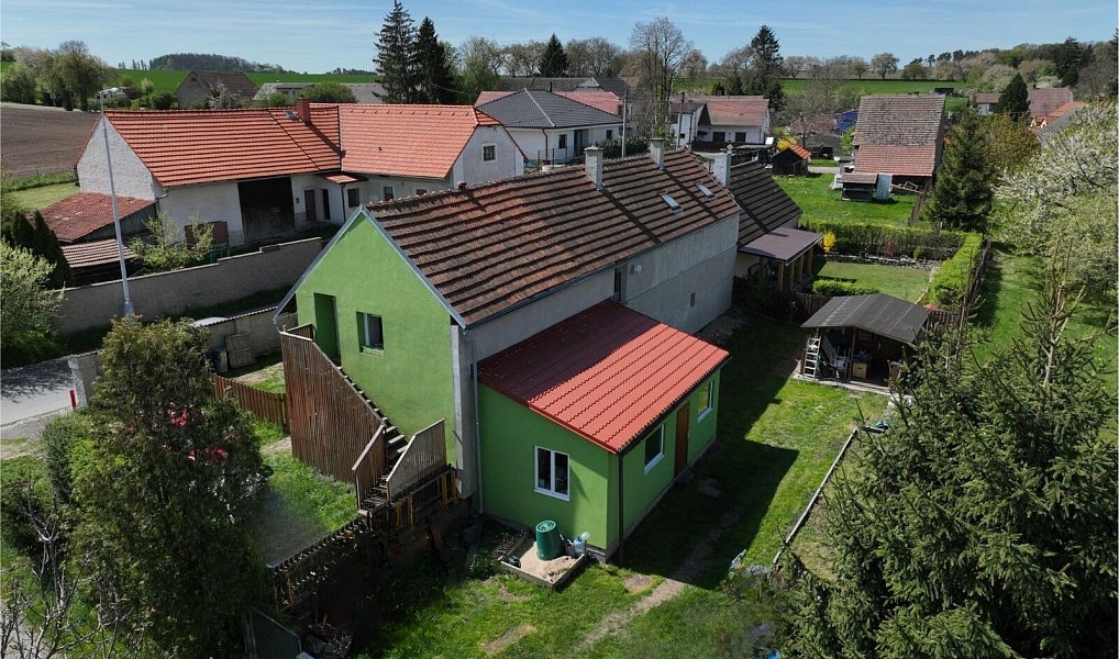 Prodej domu 165 m² s pozemkem 604 m², Lošany – náhled fotky 19