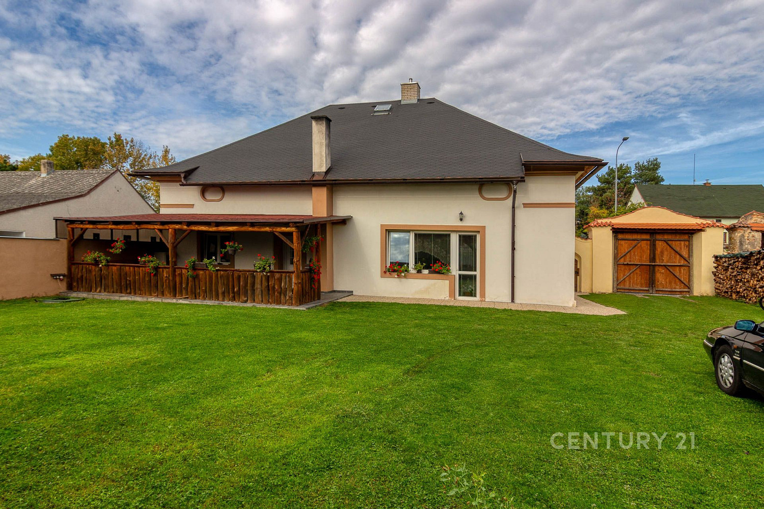 Prodej domu 117 m² s pozemkem 600 m² – pohled 2