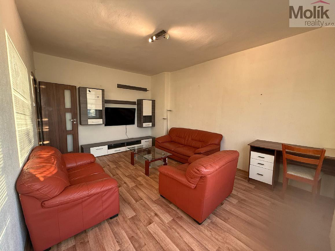 Pronájem bytu 2+1 52 m² – fotografie 4