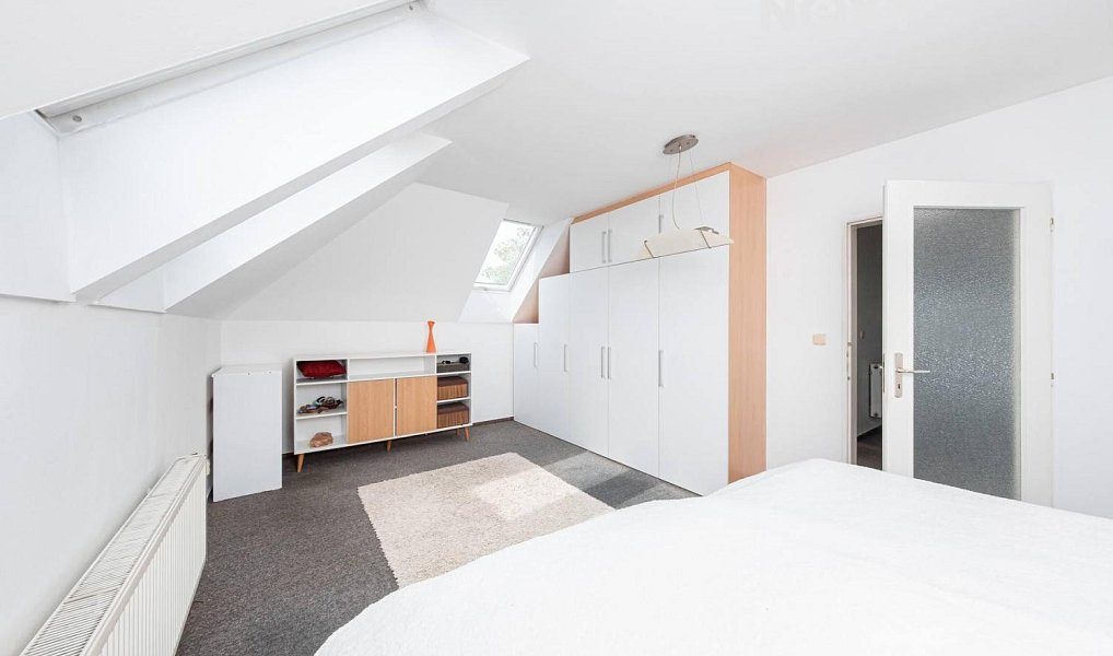 Prodej domu 160 m² s pozemkem 917 m², Horní Jelení – náhled fotky 23