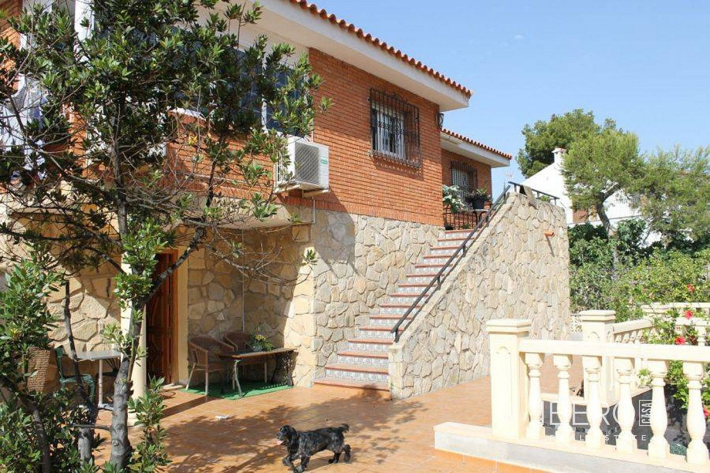 Prodej domu 430 m² s pozemkem 1 100 m²