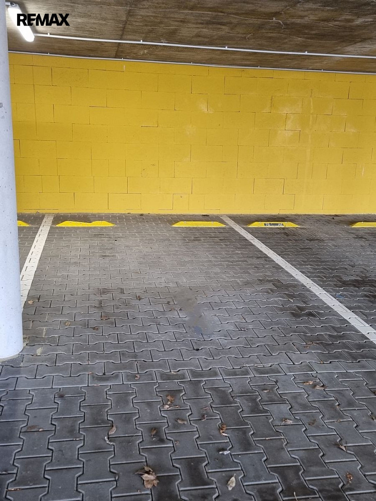 Prodej garážového stání, 13m2 – fotografie 3