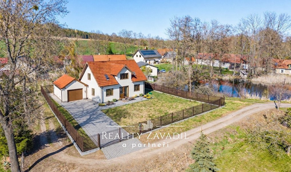 Prodej stavebního pozemku 1 230 m², Jankov – náhled fotky 7