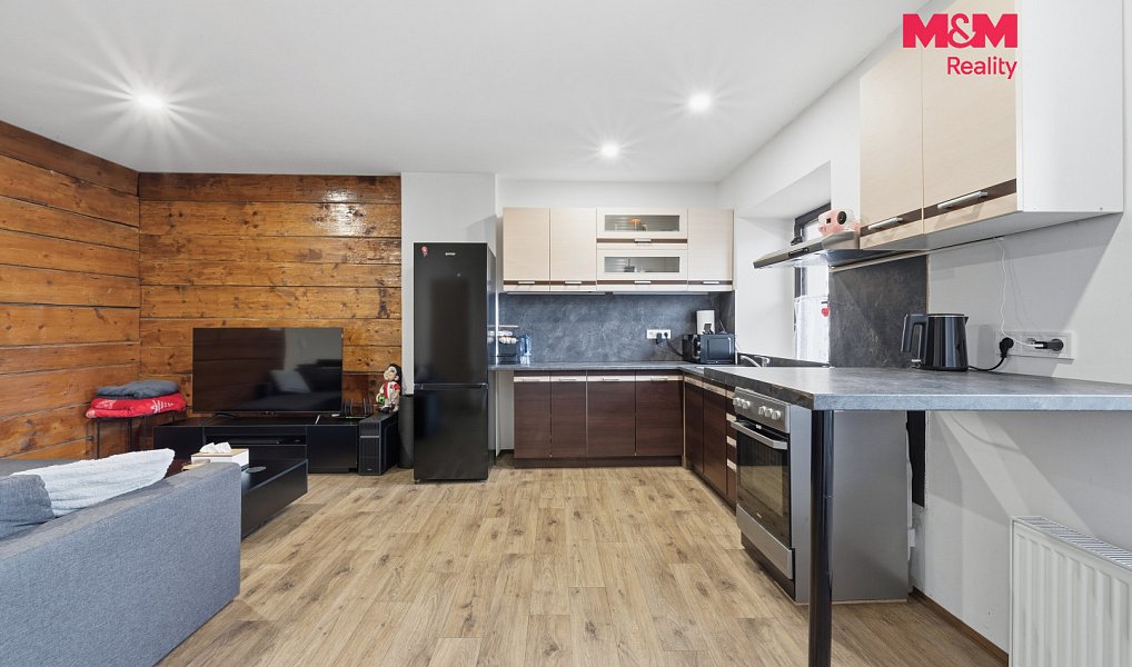 Prodej domu 454 m² s pozemkem 1 395 m², Jaroměř – náhled fotky 6