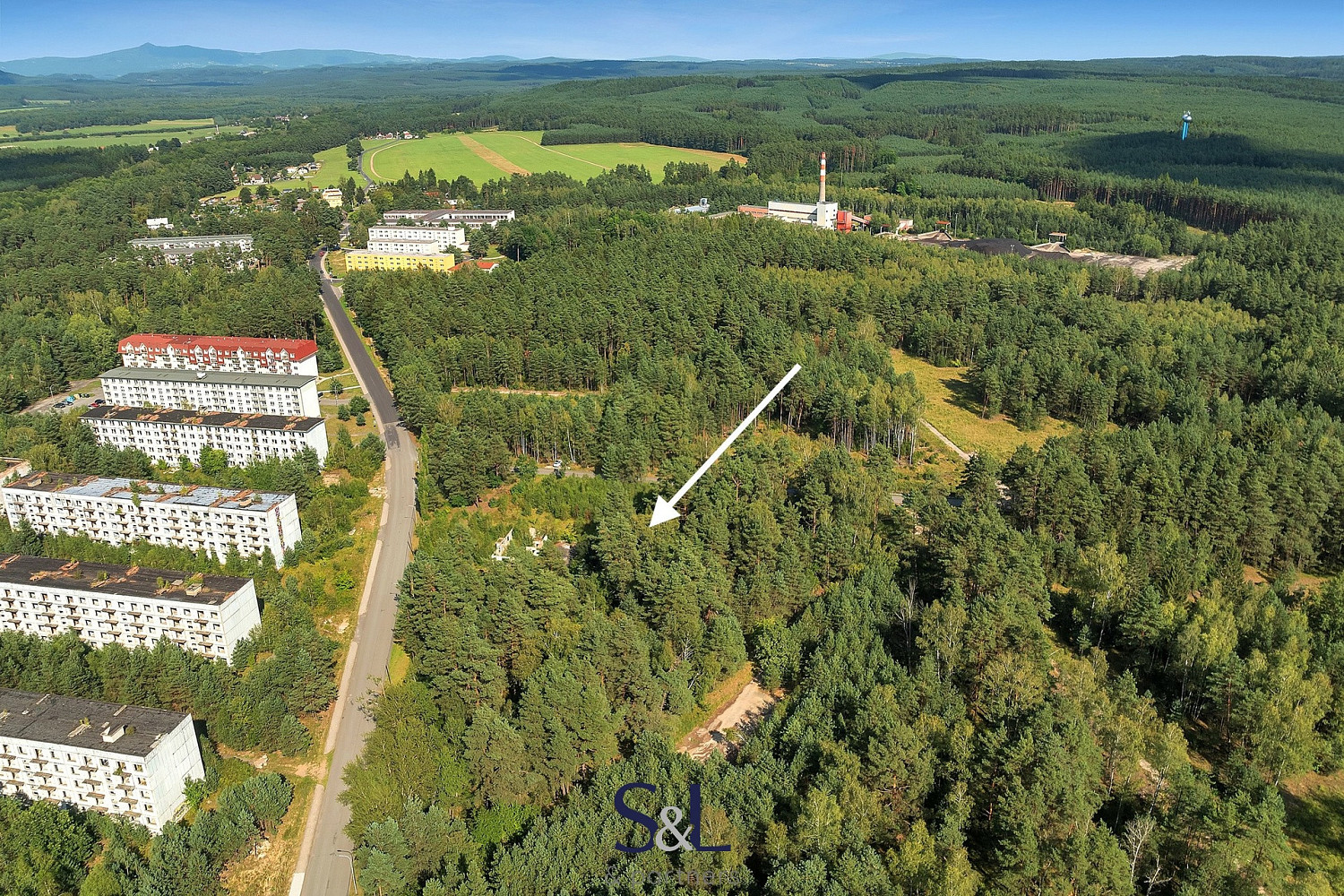 Prodej stavebního pozemku 4 680 m² – fotografie 3