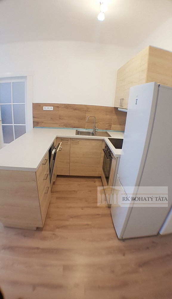 Pronájem bytu 2+kk 51 m² – fotografie 3