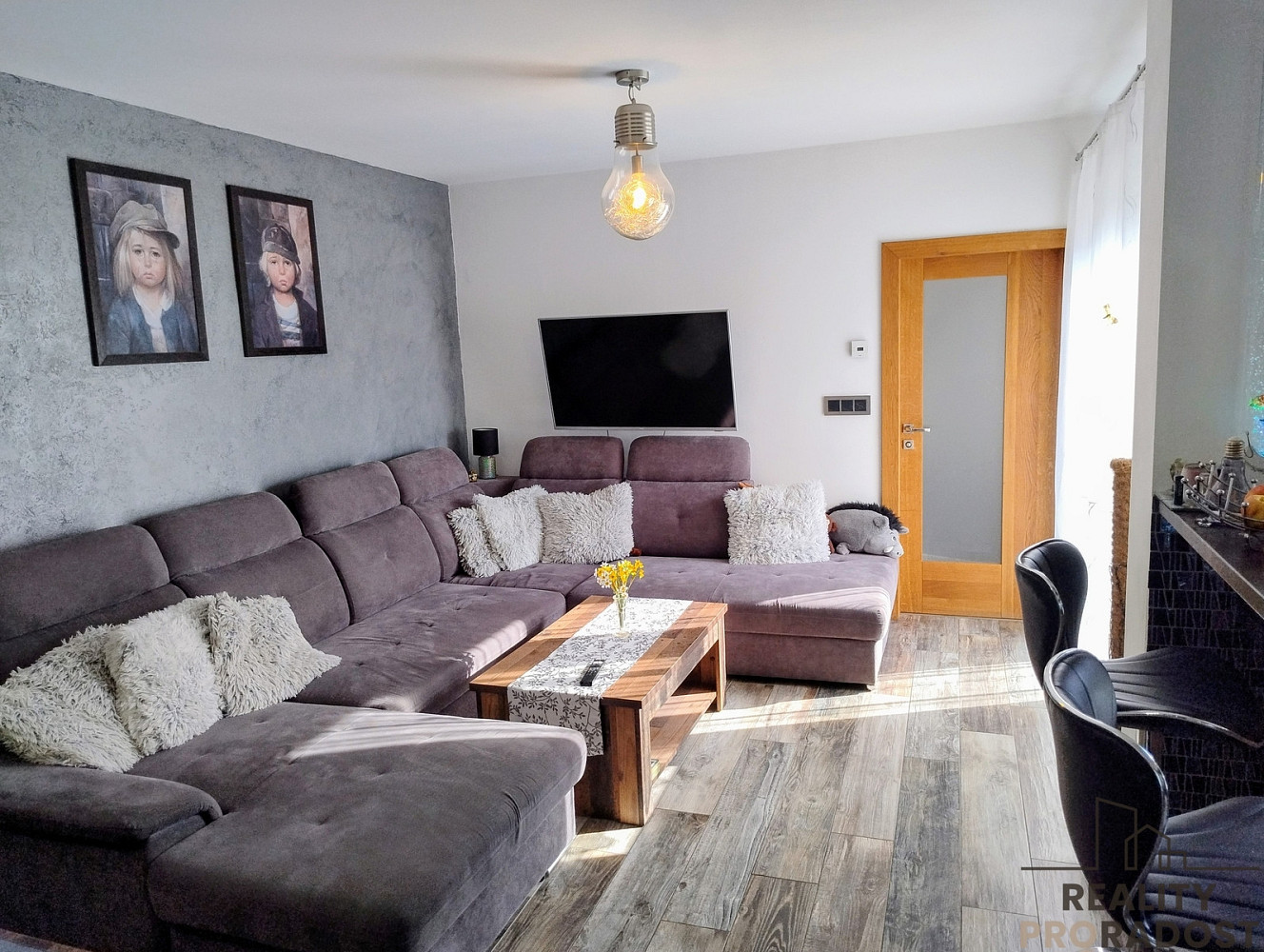 Prodej domu 324 m² s pozemkem 1 557 m² — photo 3