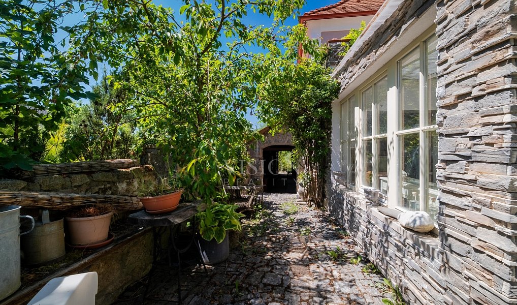 Prodej domu 190 m² s pozemkem 1 831 m², Kolinec – náhled fotky 15