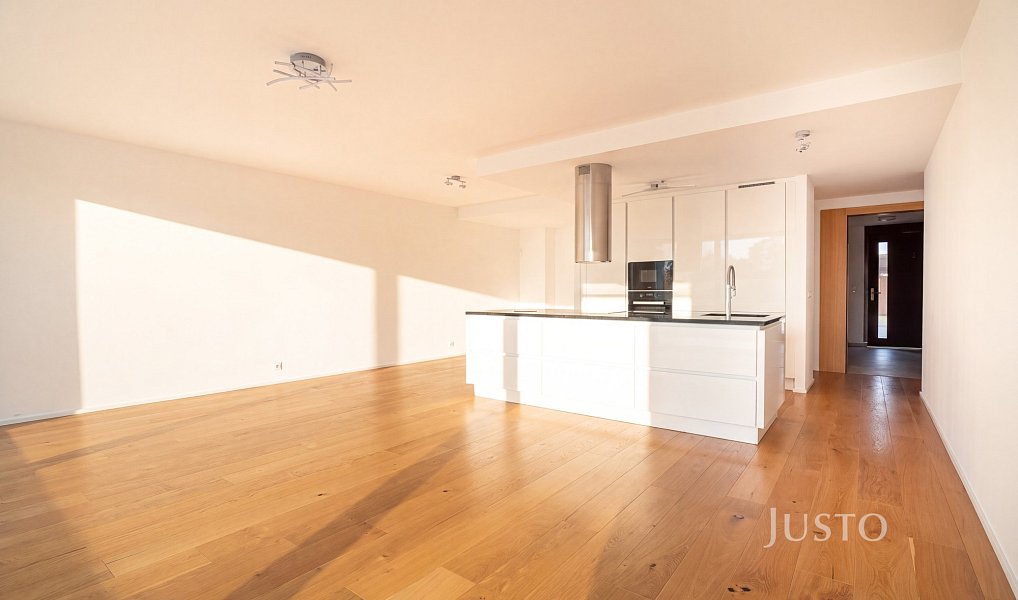 Prodej domu 279 m² s pozemkem 259 m², Praha – náhled fotky 3