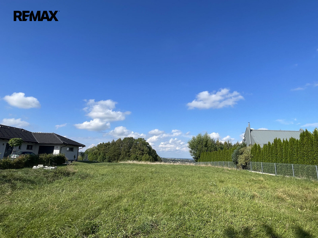 Prodej stavebního pozemku 1 504 m² – fotografie 2