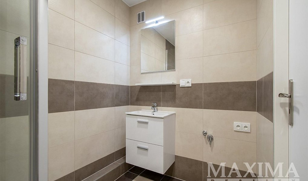 Prodej bytu 3+1 80 m², Praha – náhled fotky 13