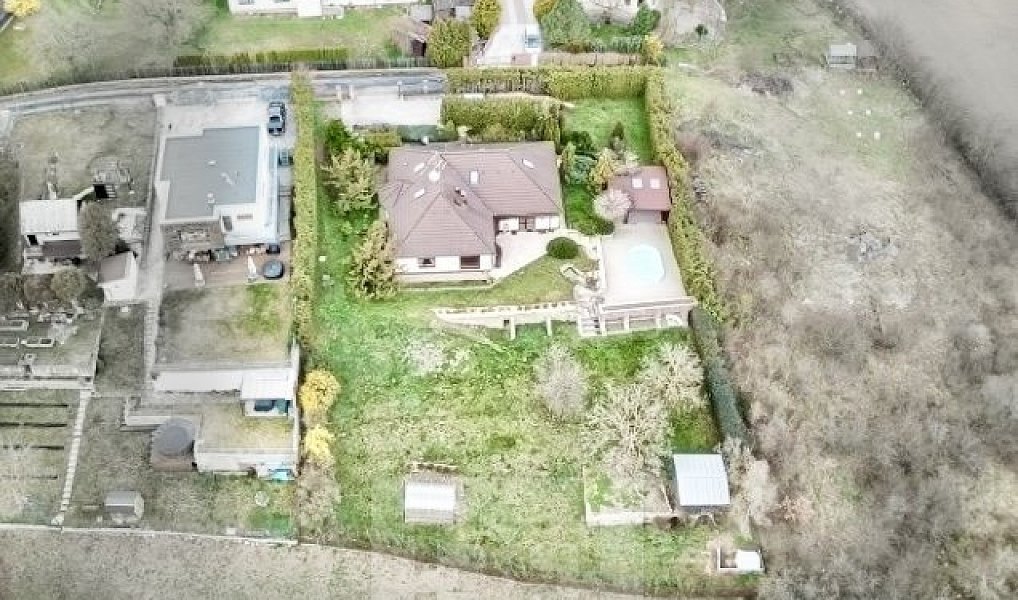 Prodej domu 262 m² s pozemkem 2 154 m², Králův Dvůr – náhled fotky 4