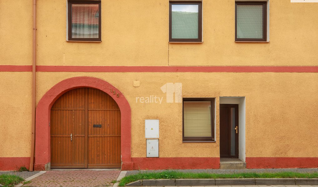 Prodej domu 220 m² s pozemkem 907 m², Žebrák – náhled fotky 3