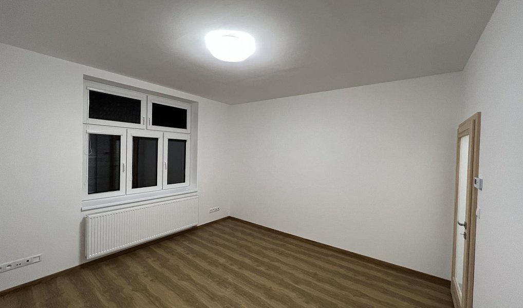 Pronájem bytu 1+1 36 m², Praha – náhled fotky 6