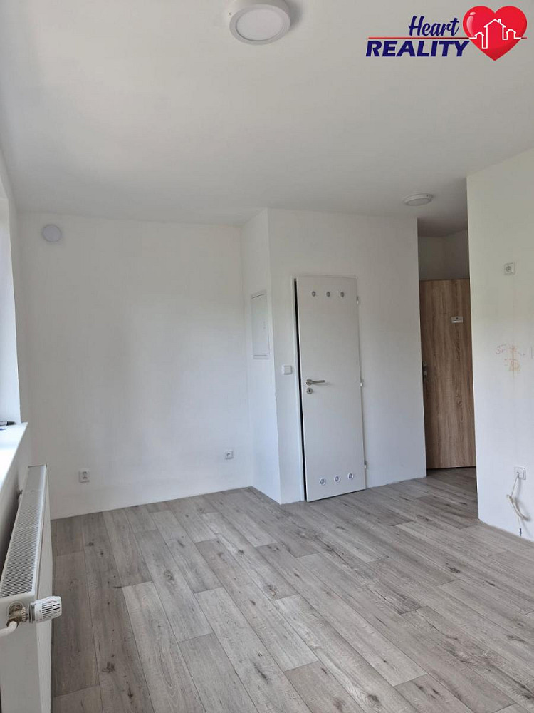 Pronájem bytu 2+1 42 m²