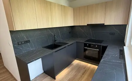 Pronájem bytu 2+1 55 m², Průmyslová, Uherské Hradiště