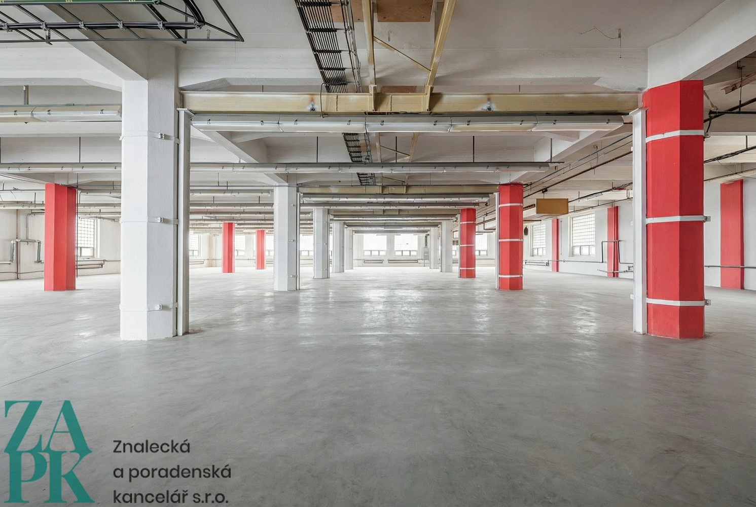 Pronájem skladovacích prostor 1 075 m² – fotografie 4