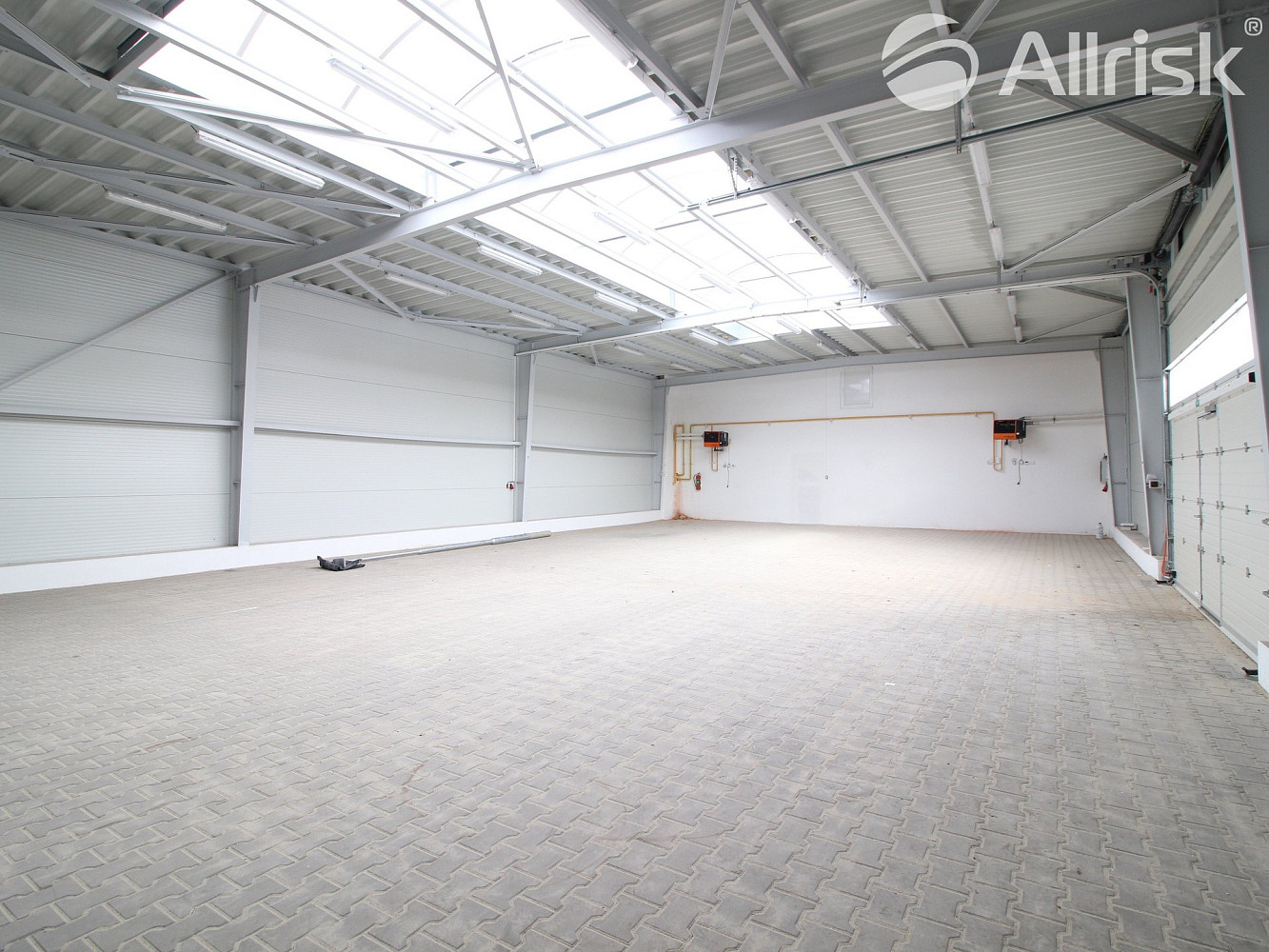 Pronájem výrobních prostor 246 m² – fotografie 3