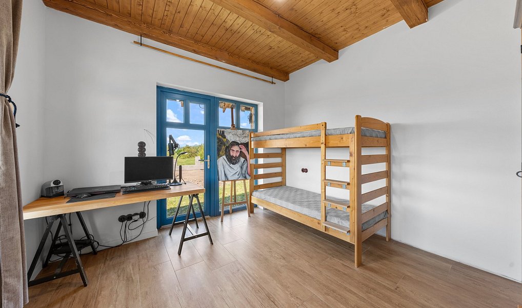 Prodej domu 182 m² s pozemkem 1 107 m², Trnovany – náhled fotky 17