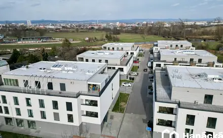 Pronájem garážového stání v Olomouci, ul. Věry Pánkové, Olomouc