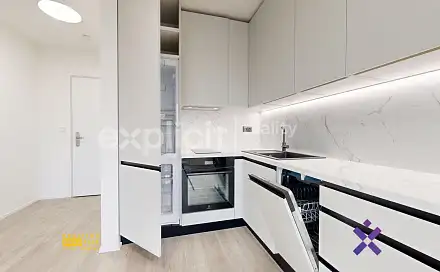Pronájem bytu 1+kk 41 m², Nad Stráněmi, Zlín