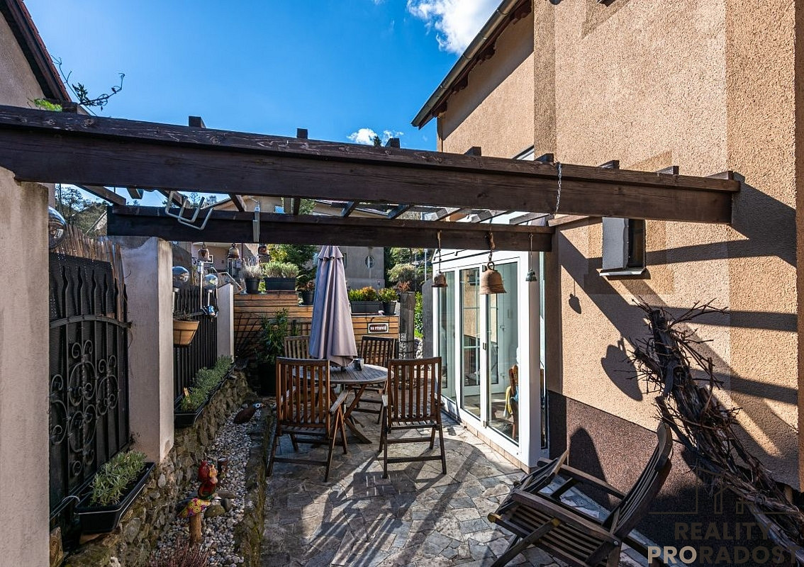 Prodej domu 182 m² s pozemkem 374 m² – fotografie 5