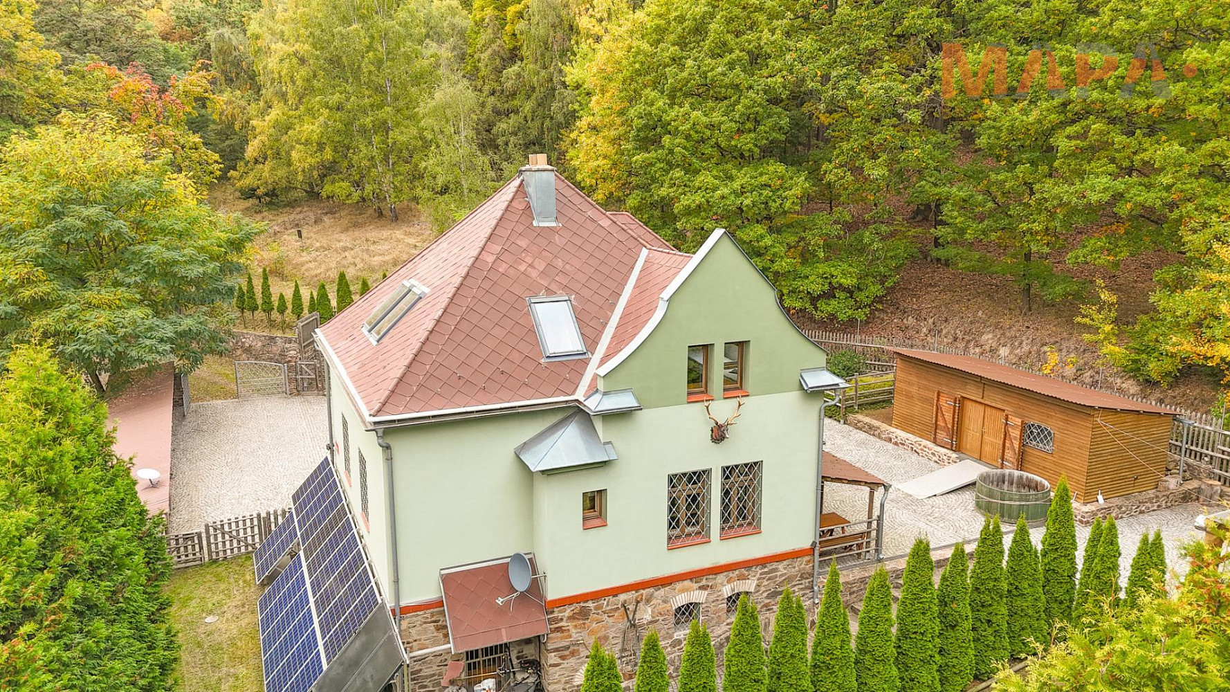 Prodej domu 480 m² s pozemkem 1 372 m²