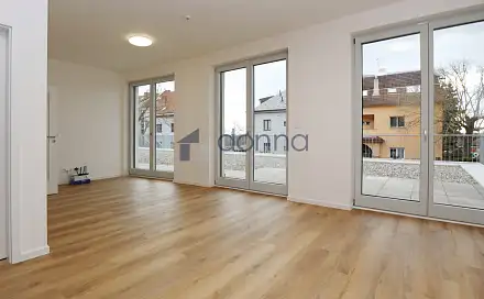 Pronájem bytu 3+kk 87 m²