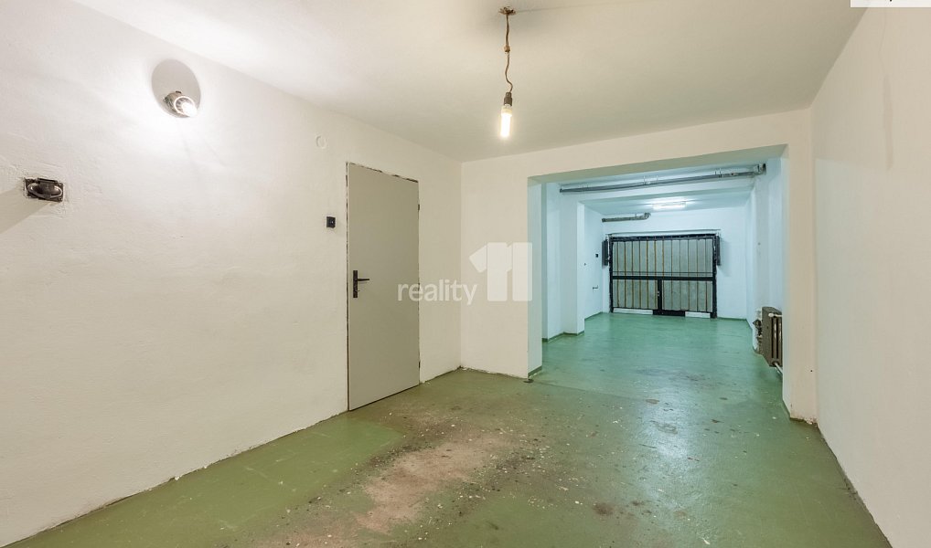 Prodej domu 226 m² s pozemkem 355 m², Praha – náhled fotky 30