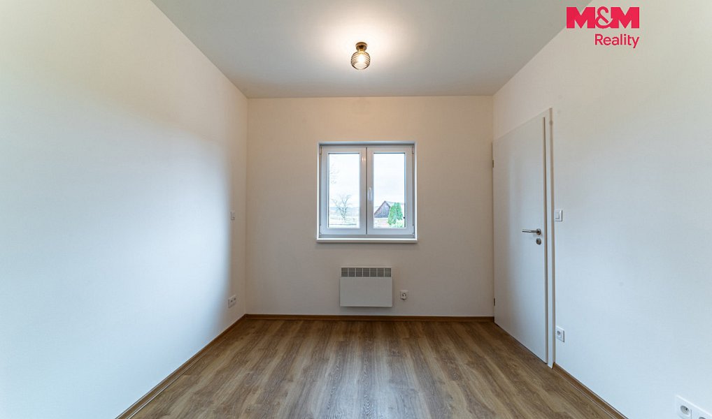 Prodej domu 40 m² s pozemkem 896 m², Hostouň – náhled fotky 14