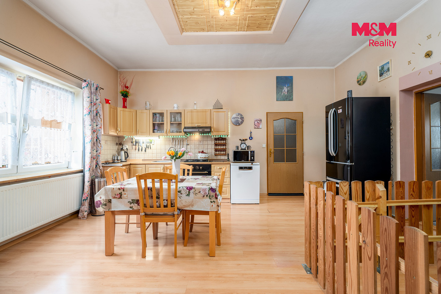 Prodej domu 596 m² s pozemkem 514 m² – fotografie 2