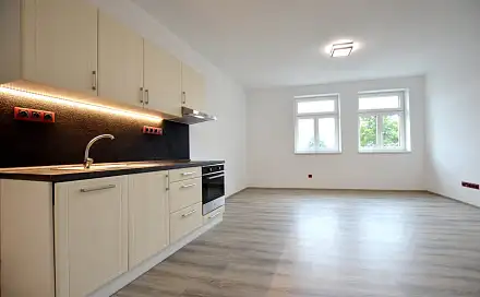 Pronájem bytu 2+kk 43 m²