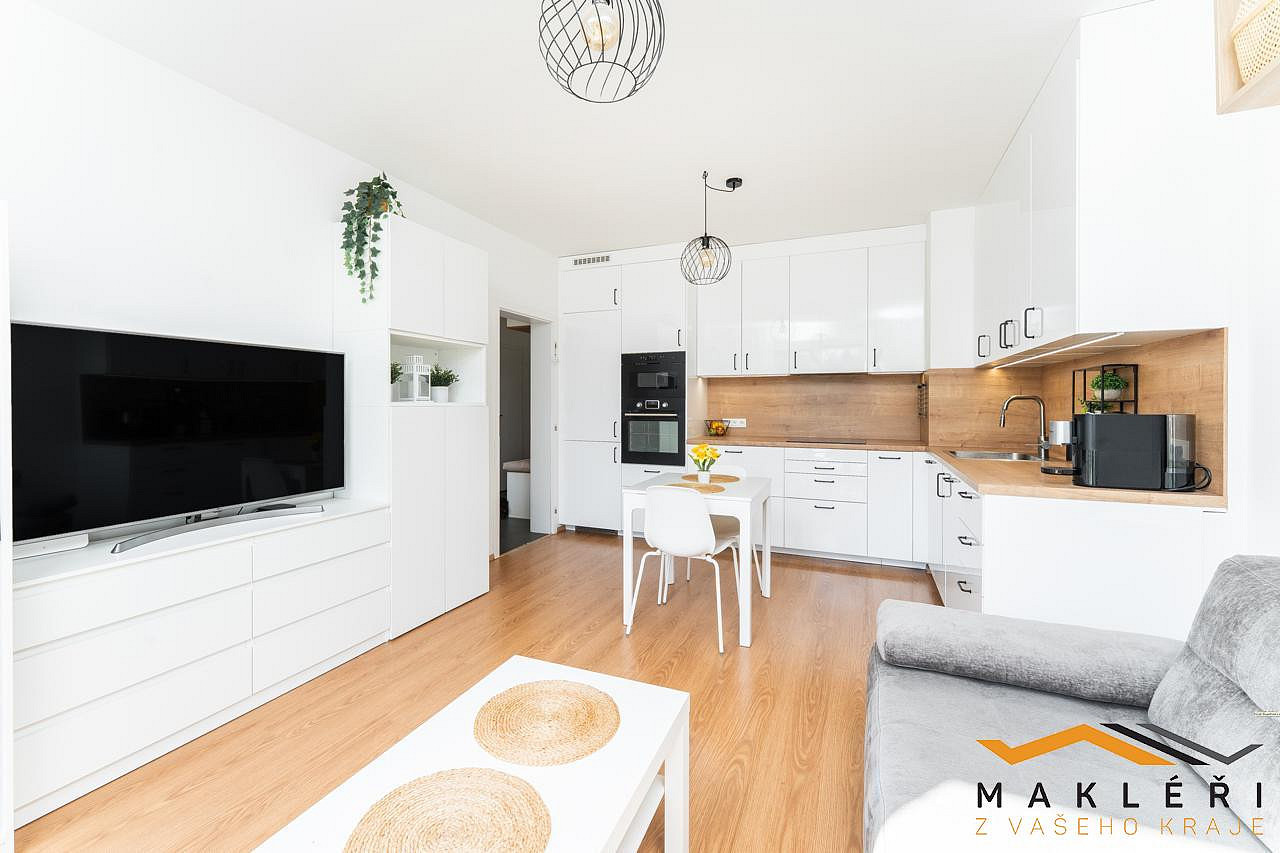 Pronájem bytu 2+kk 48 m² – fotografie 3