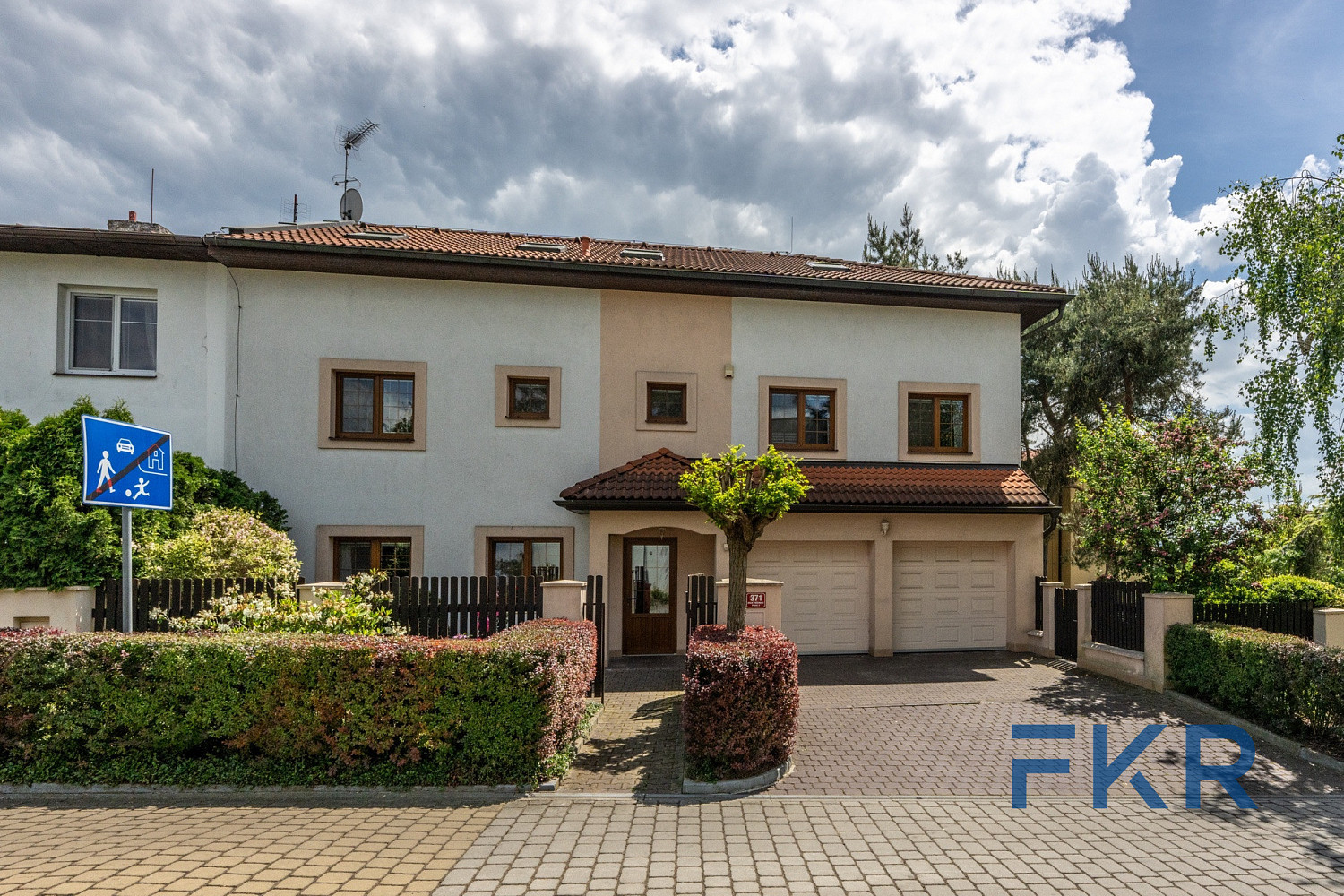 Prodej domu 242 m² s pozemkem 397 m²