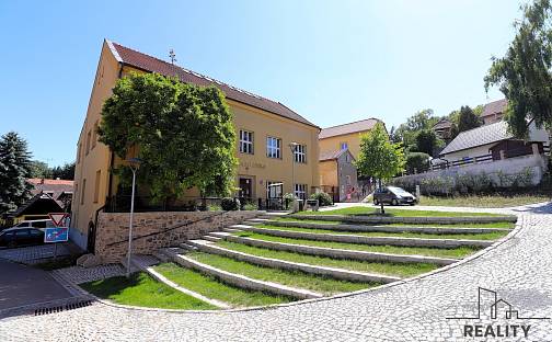 Prodej domu 175 m² s pozemkem 347 m², V Průhonu, Holubice, okres Praha-západ