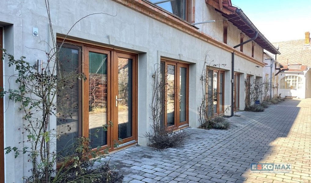 Pronájem bytu 1+kk 26 m², Lednice – náhled fotky 4