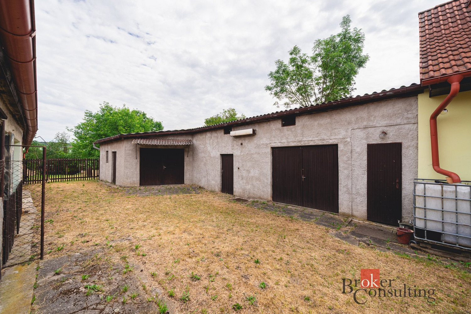 Prodej domu 77 m² s pozemkem 1 095 m² – fotografie 2