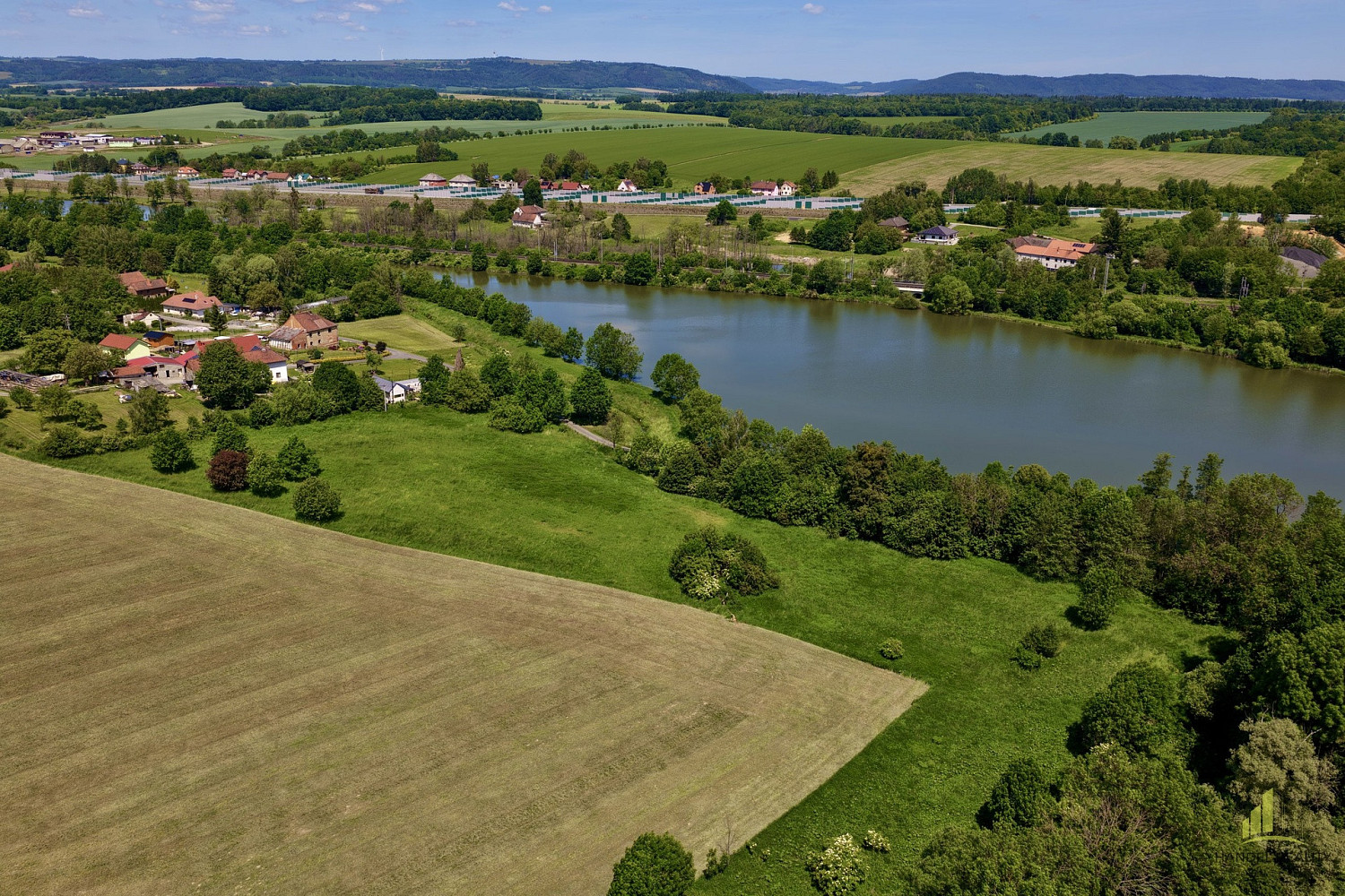 Prodej stavebního pozemku 40 000 m²