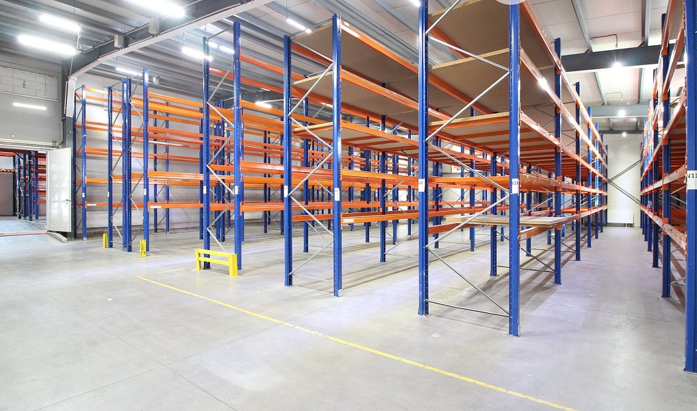 Pronájem obchodních prostor 1 300 m², Brno – náhled fotky 2