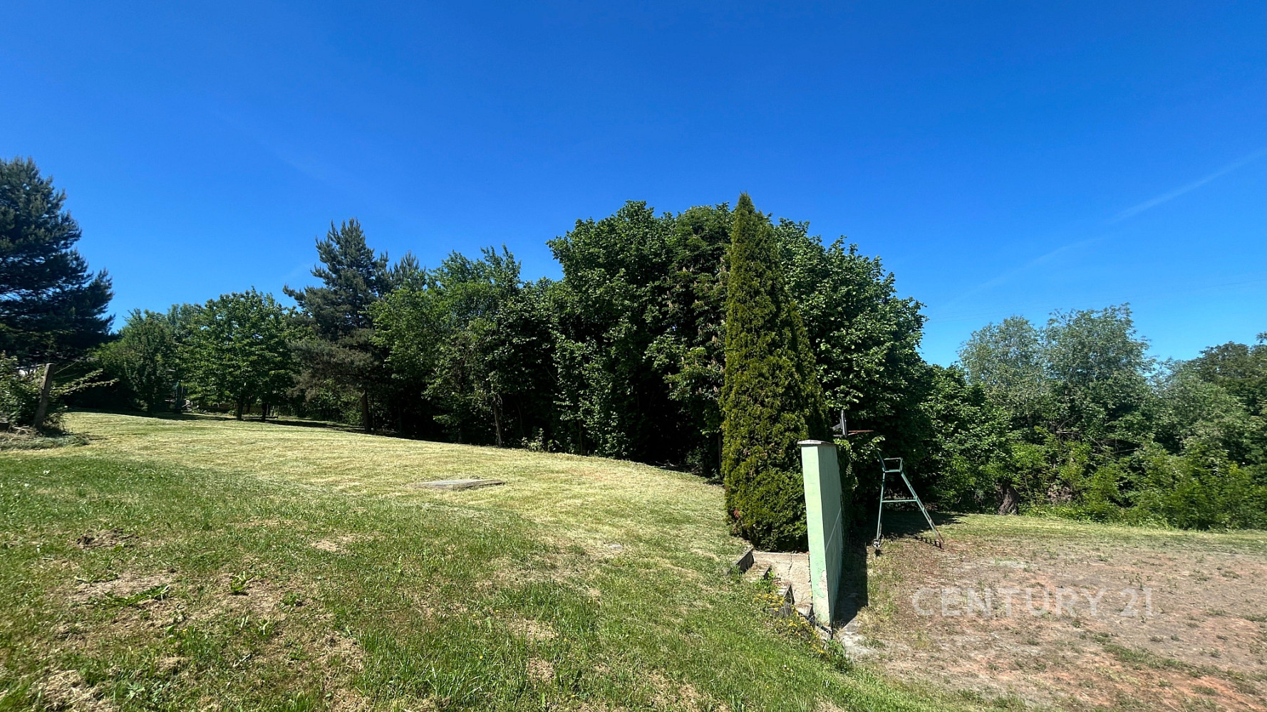 Prodej stavebního pozemku 880 m² – fotografie 3
