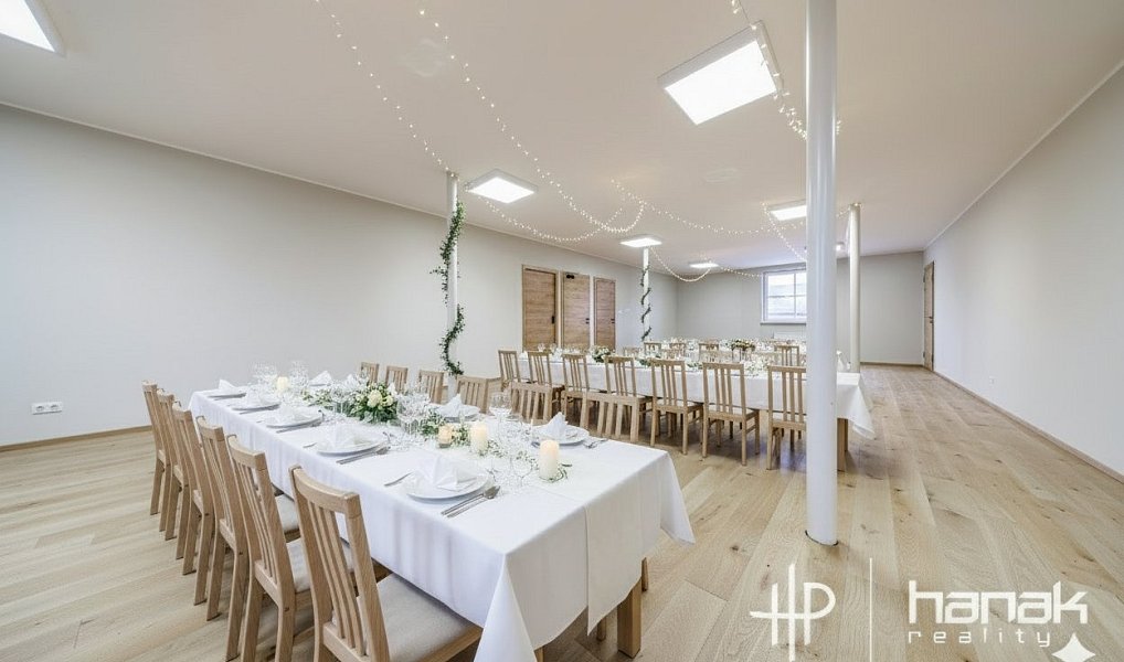 Prodej obchodních prostor 521 m², Náklo – náhled fotky 32