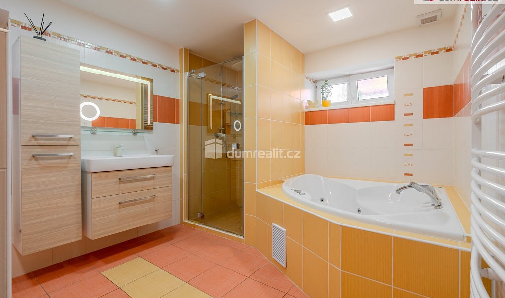 Prodej domu 300 m² s pozemkem 300 m², Roudnice nad Labem – náhled fotky 19