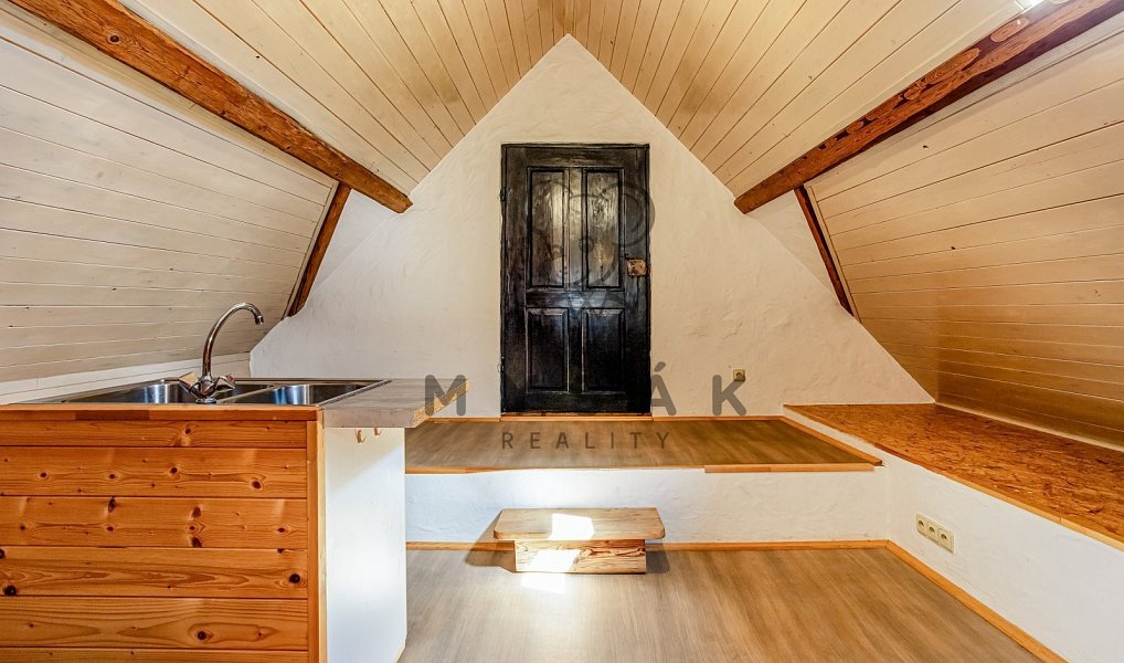 Prodej chaty/chalupy 150 m² s pozemkem 246 m², Strunkovice nad Blanicí – náhled fotky 11